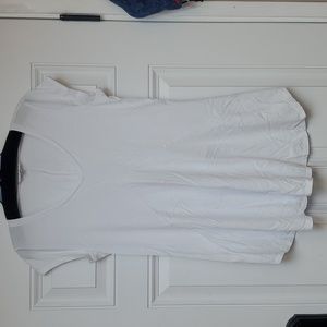 Cabi white tee with detailing